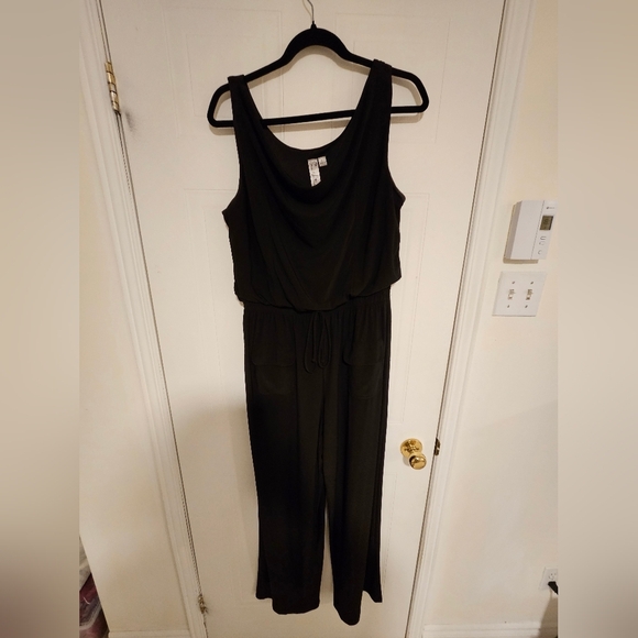 Womens Large black Jumpsuit sleeveless stretchy adjustable waist two pockets - Picture 2 of 4